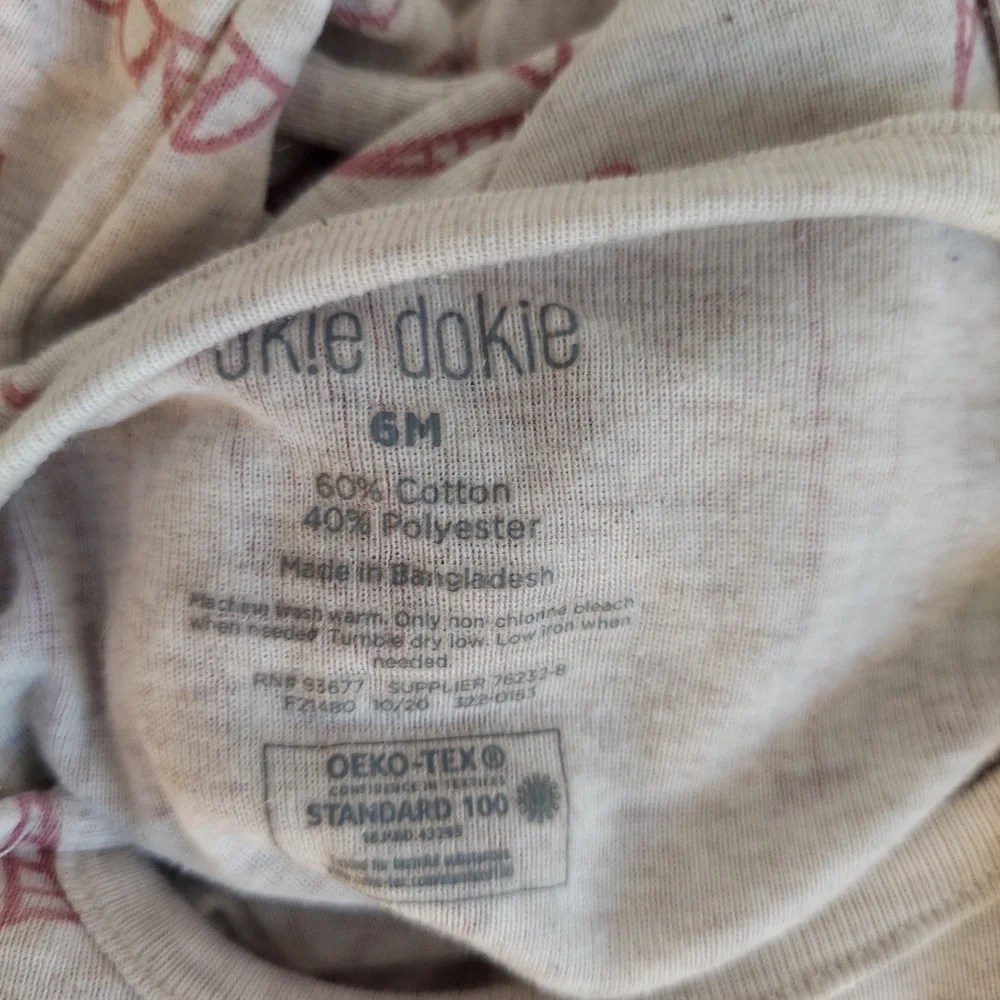 🎁10/$25-Unicorn Sleeper, gray and pink,  6 month